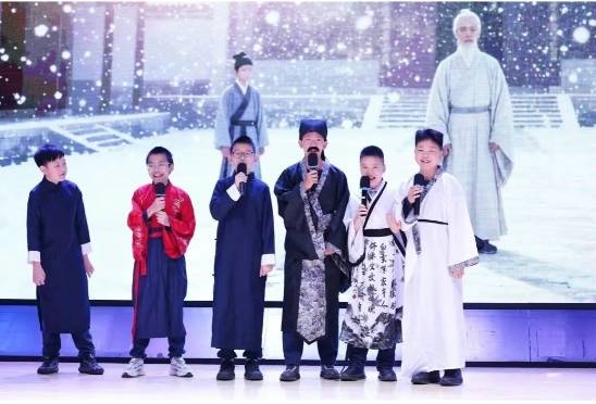 把舞台交给孩子，会发生什么？这场耀中耀华语言周给出了答案！