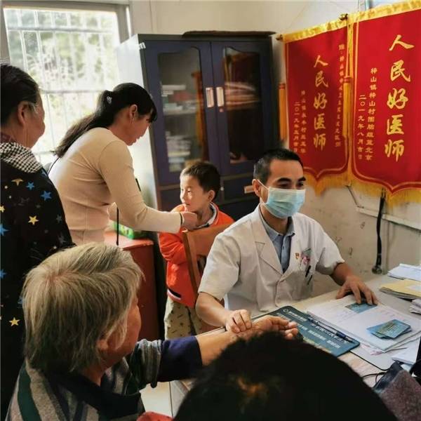 医德医风先进个人事迹——于都县梓山镇中心卫生院王成龙生：仁心施妙术，初心守医德