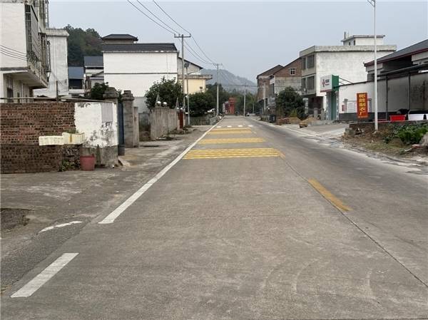 道路安全有保障——安远县天心镇为群众出行撑起“保护伞”
