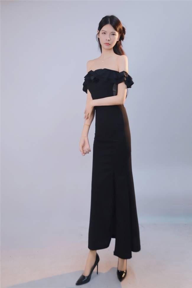 模特安琪；不断挑战自己，实现人生目标新高度