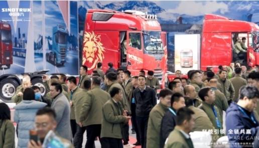 重卡中的“战斗机”——中国重汽豪沃新一代KS牵引车，实现颠覆性价值升级