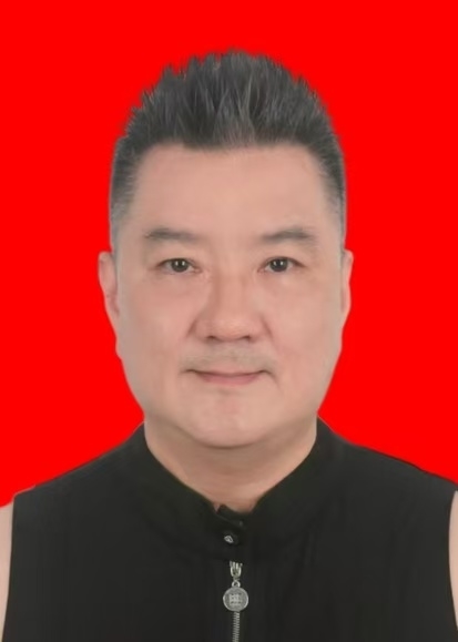 魔术师范俊杰:用“魔法”点亮平凡,用情怀书写传承 魔术师范俊杰:用“魔法”点亮平凡,用情怀书写传承