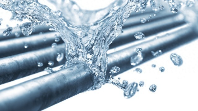 高耗水反渗透水处理设备的节水探索与现实困境