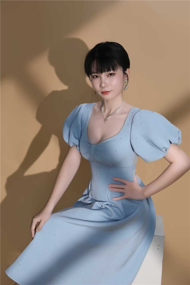 模特王晓虹；时尚潮流气质，网拍之路新征程