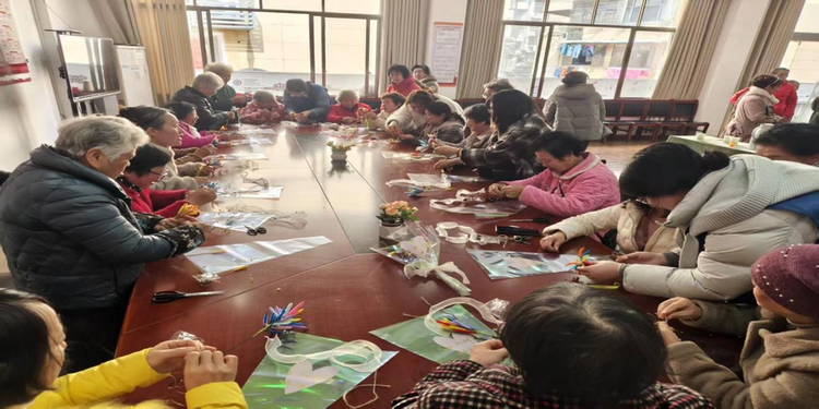 西郊街道金鱼山社区开展“三八”国际妇女节困难群体关爱活动