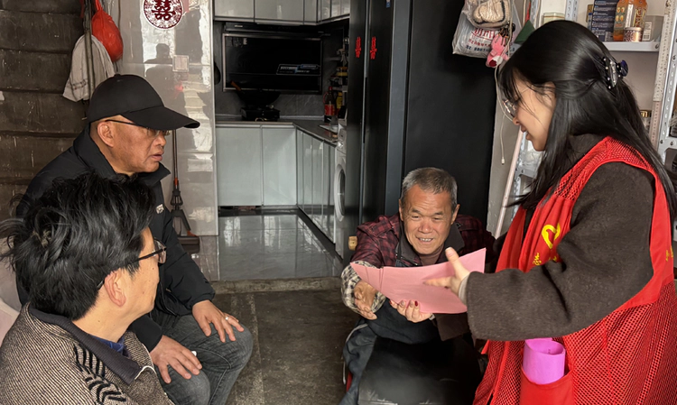 倡导绿色环保文明新风尚  太白园街道小路园社区开展禁燃禁放宣传活动