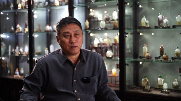 在方寸之间守望匠心 ——中国内画艺术大师张铁成的传承与探索 在方寸之间守望匠心 ——中国内画艺术大师张铁成的传承与探索