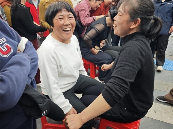 安远县三百山镇：趣味运动聚民心 乡村活力展风采