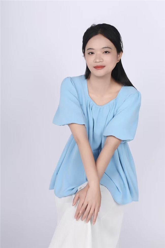 时尚网拍追求！牟艳霞敢于挑战突破自己，走出自己的风格