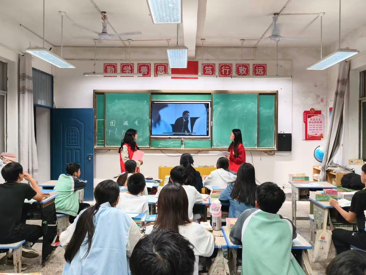 安远县高云山乡：多部门“组团”进校，播撒国家安全“种子”