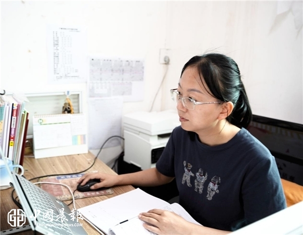 逐梦人，不停歇——记于都县第五实验中学高一年级副主任张春华老师