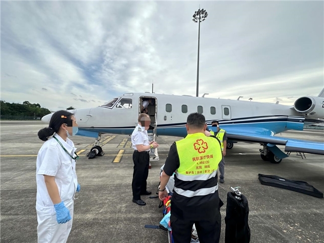 民航医疗快线完成广州至印尼航空包机转运 空地一体化护航跨