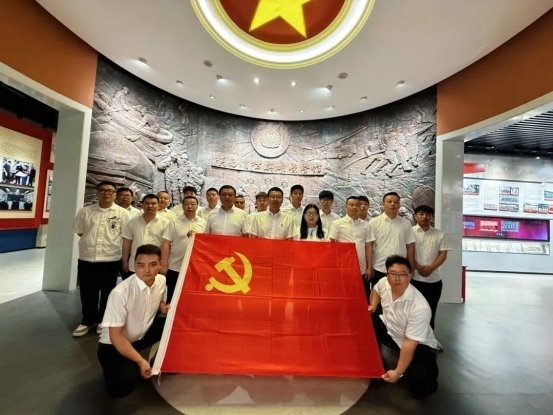 【党建领航筑防线 联建共建保安全】七公司开展“党建+安全生产月”消防队观摩学习活动