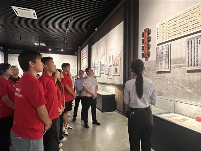 循红色足迹 承岁月荣光——“安行致远”暑期社会实践队开展红色研学实践
