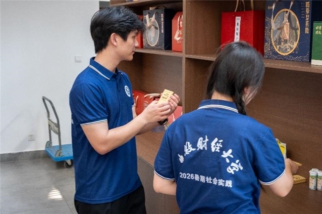 “老石家”梨膏糖重生后的逆袭破圈密码