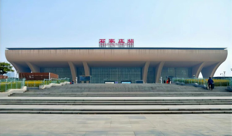 年客流超5000万的石家庄站，藏着交通枢纽广告的流量转化秘宝