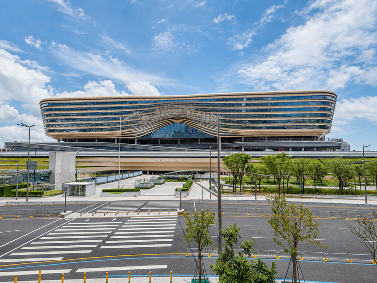 西顿照明助力皇岗口岸光环境建设