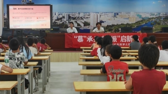 塔里木大学“慕承兵志，振启新航”实践团开展南疆红色文化传播实践活动