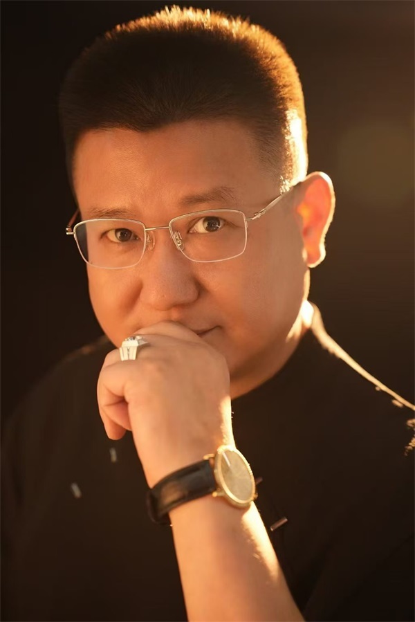 王锁平受邀参加-万象风华·华彩绽放艺术特展