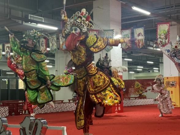 槌落乡音起 青春接棒行——华师学子探寻非遗英歌舞的传承故事