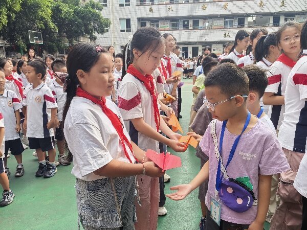 2026.9.3绵阳市石塘小学“儒雅润金秋,感恩启新程照片 (3).jpg
