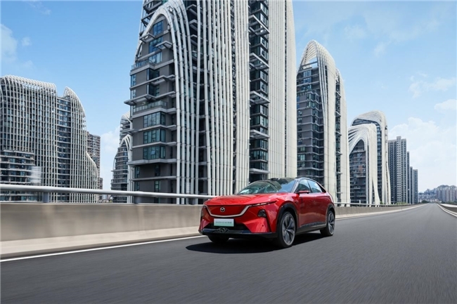 智驭全场景 长安马自达MAZDA EZ-60激光版先享会南京举行