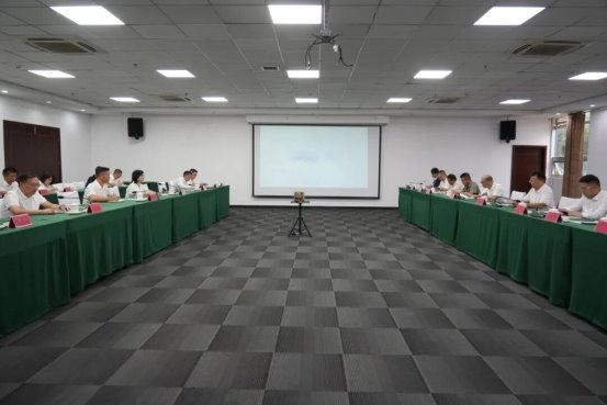李永迪率队赴贵州省普定县对接洽谈