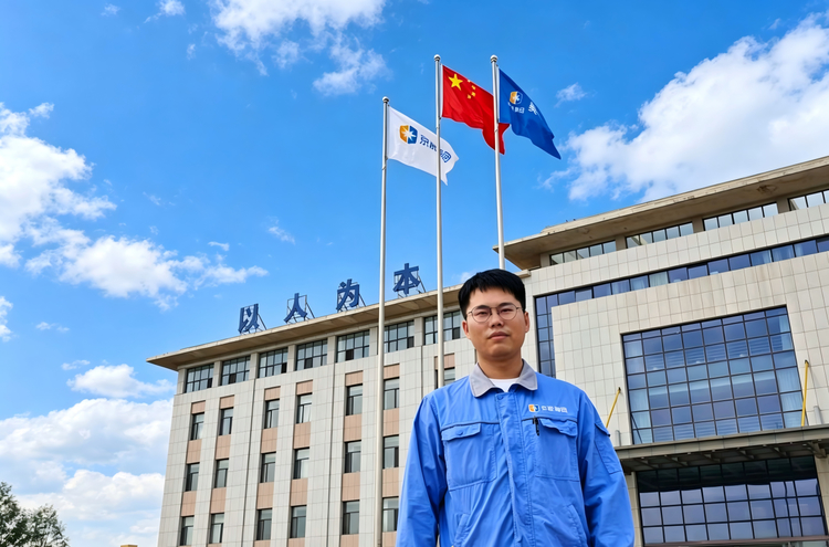 西部能源团委开展国庆主题团日活动