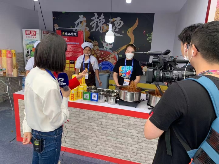 2026年10月小吃创业指南：牛华绿缘麻辣烫开店技巧分享