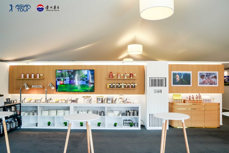 綠茵揮桿，醬香加冕：約翰卡特林奪得領展香港高爾夫球公開賽冠軍